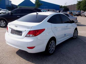 2012 Hyundai Solaris Images