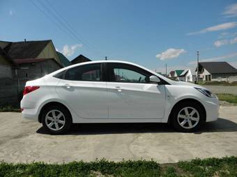 2012 Hyundai Solaris Photos