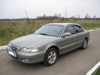 1996 Hyundai Sonata Photos