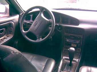 1998 Hyundai Sonata Photos