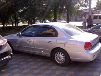 2000 Hyundai Sonata Photos