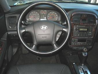 2002 Hyundai Sonata Photos