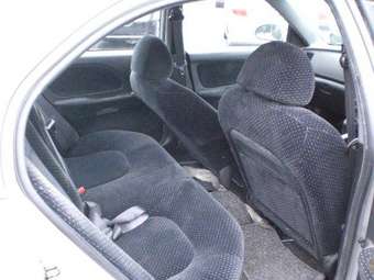 2003 Hyundai Sonata Photos