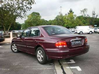 2003 Hyundai Sonata Photos
