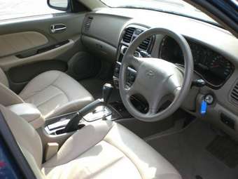 2004 Hyundai Sonata Pics