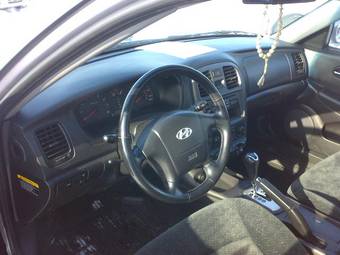 2004 Hyundai Sonata Pictures