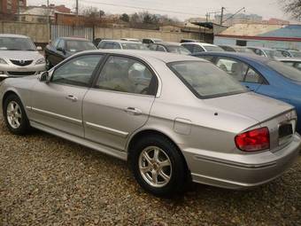 2004 Hyundai Sonata Images