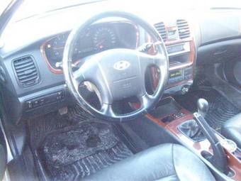 2004 Hyundai Sonata Pictures