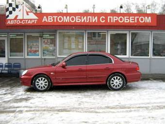 2004 Hyundai Sonata Photos