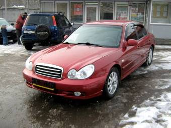 2004 Hyundai Sonata Photos