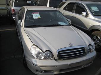 2004 Hyundai Sonata Photos