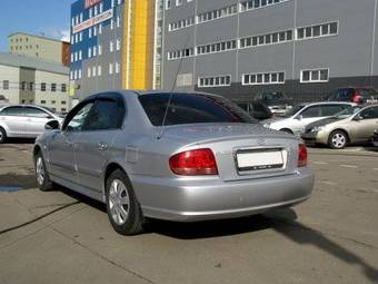 2004 Hyundai Sonata Photos