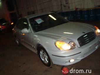 2004 Hyundai Sonata Images