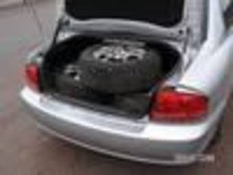 2004 Hyundai Sonata Photos
