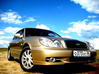 2004 Hyundai Sonata Photos