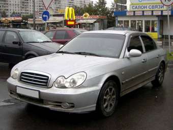 2005 Hyundai Sonata Photos