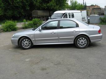 2005 Hyundai Sonata Photos