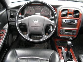 2005 Hyundai Sonata Images