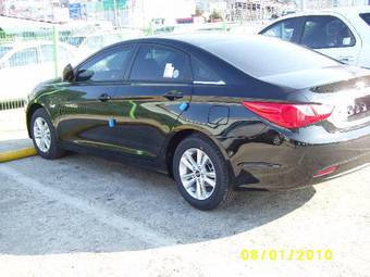 2010 Hyundai Sonata Photos