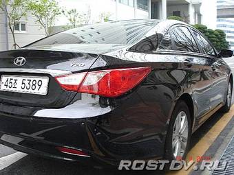 2010 Hyundai Sonata Photos