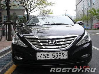 2010 Hyundai Sonata Pictures