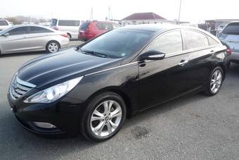 2010 Hyundai Sonata Photos
