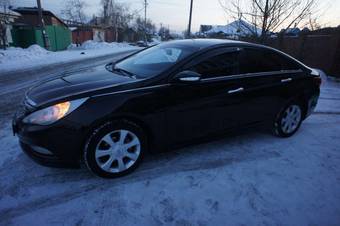 2010 Hyundai Sonata Photos
