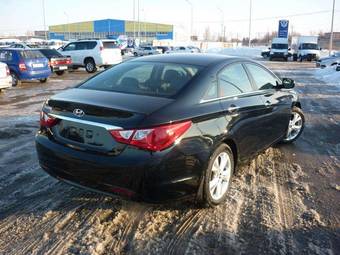 2010 Hyundai Sonata Photos