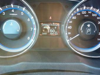 2010 Hyundai Sonata Pics