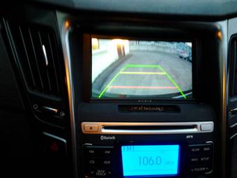 2010 Hyundai Sonata Images