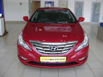 2010 Hyundai Sonata Pictures