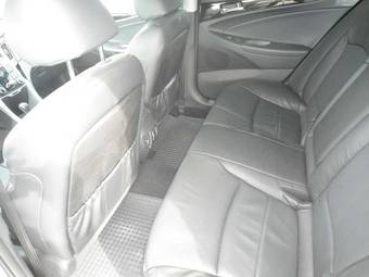 2011 Hyundai Sonata Images