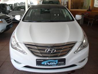 2011 Hyundai Sonata Photos