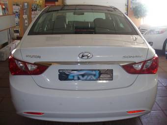 2011 Hyundai Sonata Pictures