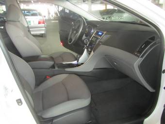 2011 Hyundai Sonata Photos