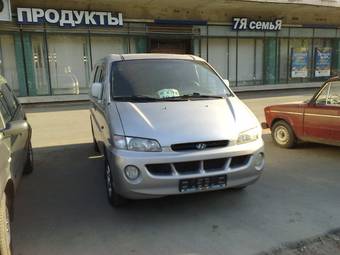 1999 Hyundai Starex Photos