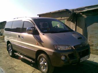 2000 Hyundai Starex Pictures