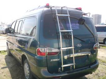 2000 Hyundai Starex Pictures