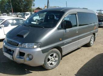 2000 Hyundai Starex Photos