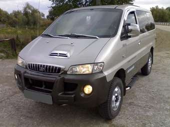 2001 Hyundai Starex Photos