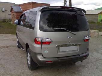 2001 Hyundai Starex Pictures