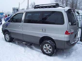 2001 Hyundai Starex Photos