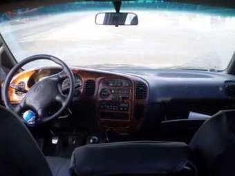 2001 Hyundai Starex Images