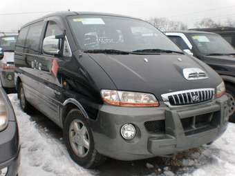 2001 Hyundai Starex Images