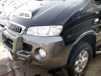 2001 Hyundai Starex Pictures