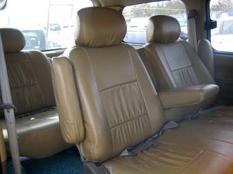 2001 Hyundai Starex Images