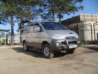 2001 Hyundai Starex Pictures