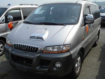 2001 Hyundai Starex Photos