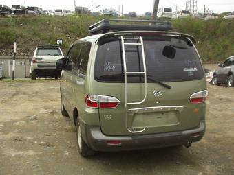 2001 Hyundai Starex Photos
