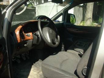 2001 Hyundai Starex Photos